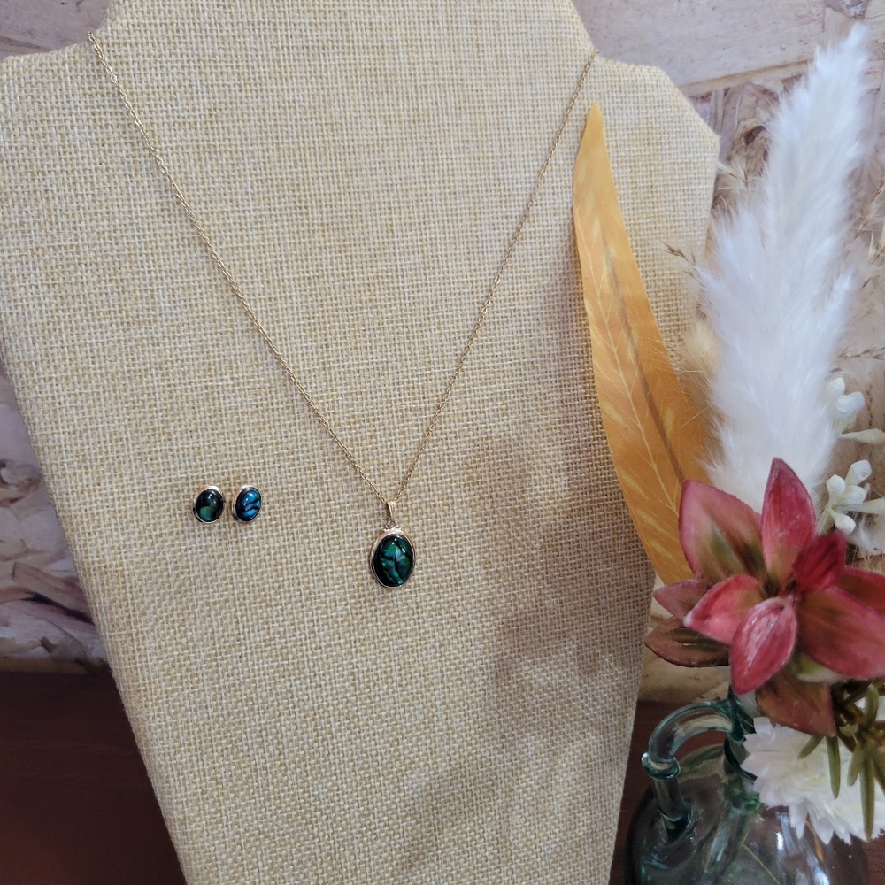Elegant Gold and Blue/Green Jewelry Set